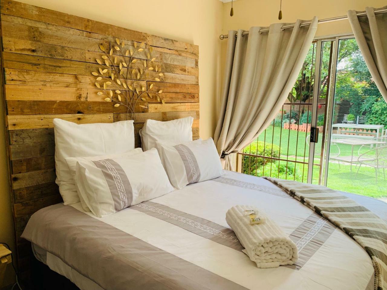 Country Route Otel Lichtenburg Dış mekan fotoğraf